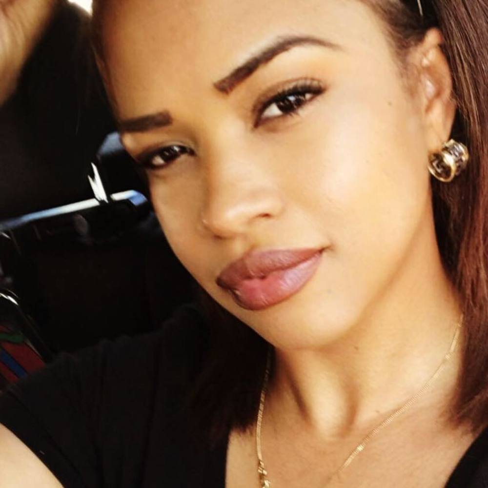 Meet your Posher, Ayleen